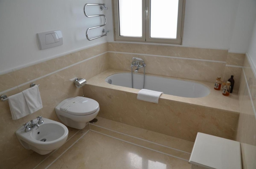 Room 56 Image 24