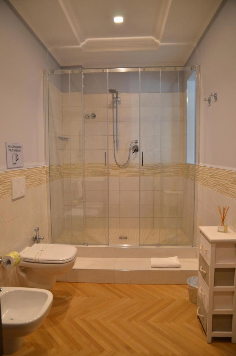 Room 56 Image 33